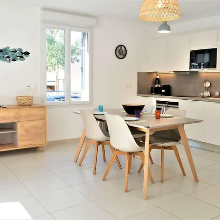 3 Pieces Avec Clim, Piscine Et Terrasse - 500m Plage, Parking, Sur - Fr-1-226b-77 Apartment *